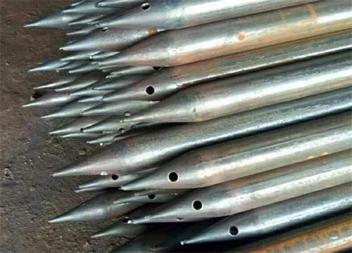 青河隧道钢花管现货